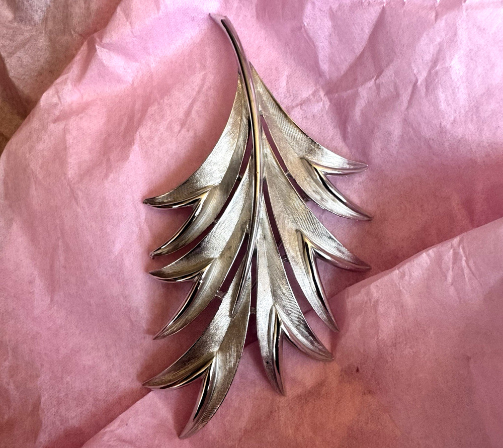 Vintage Trifari Textured Silver Leaf Pin Brooch Signed Statement Costume Jewelry